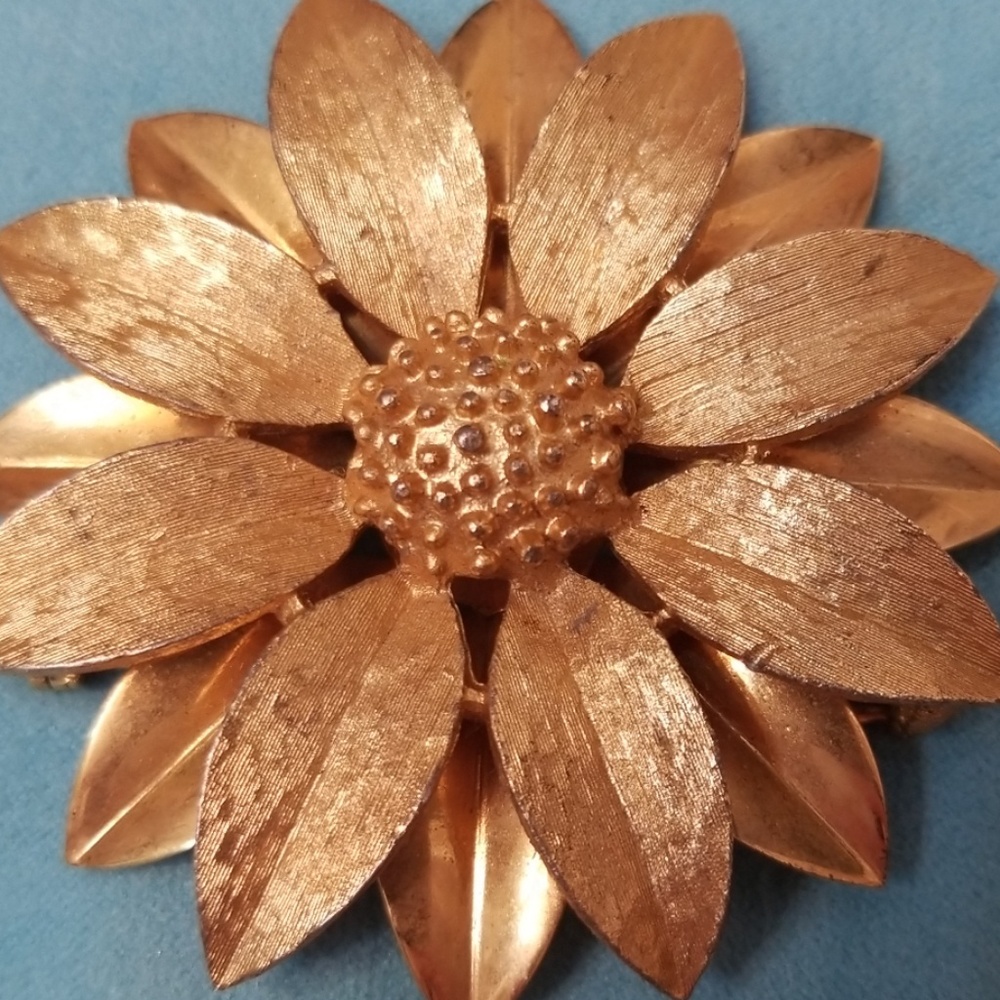 Brooch